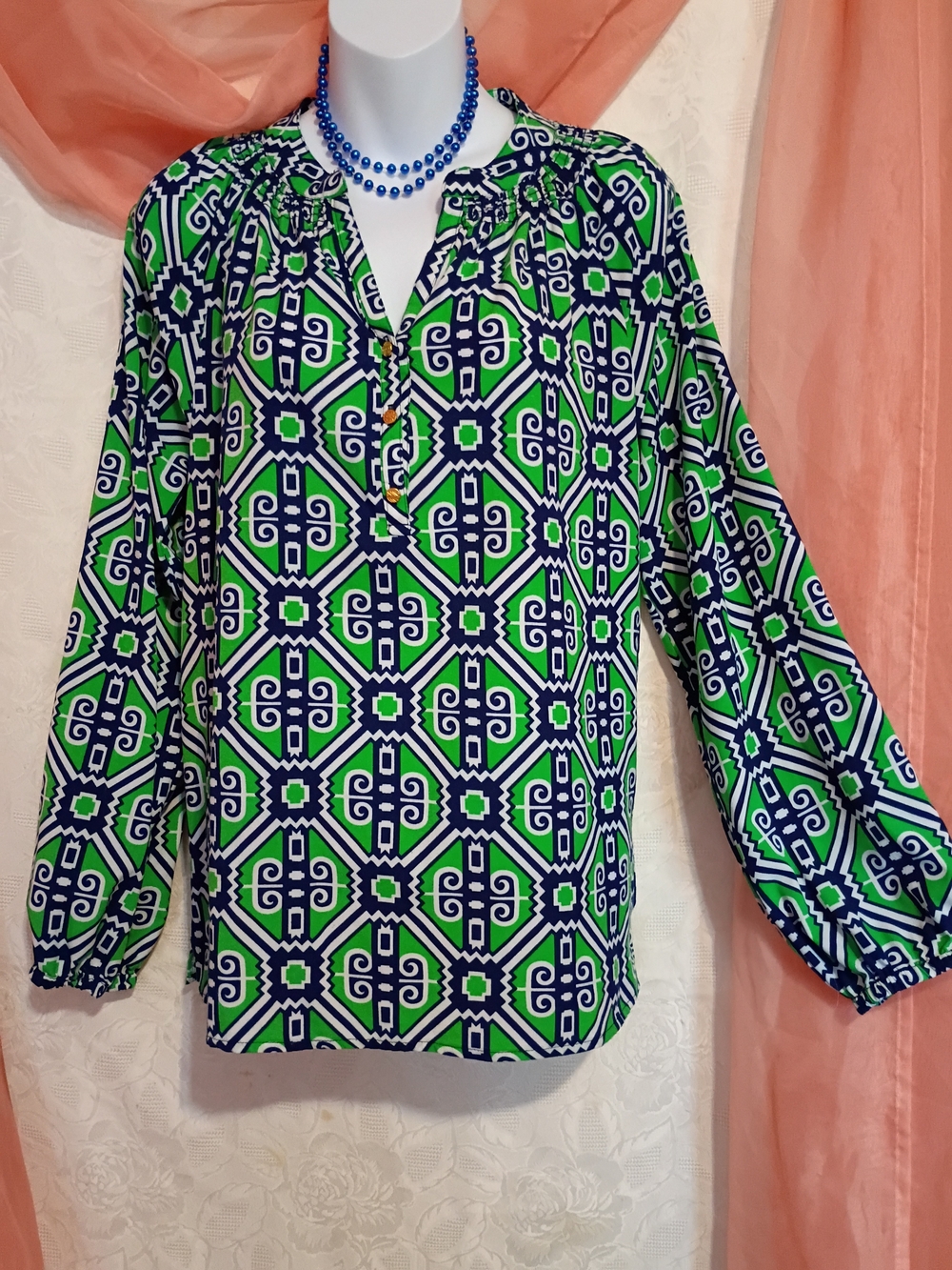 Macbeth Collection by Margaret Josephs Green & Navy Geometric V-Neck Blouse Sz M